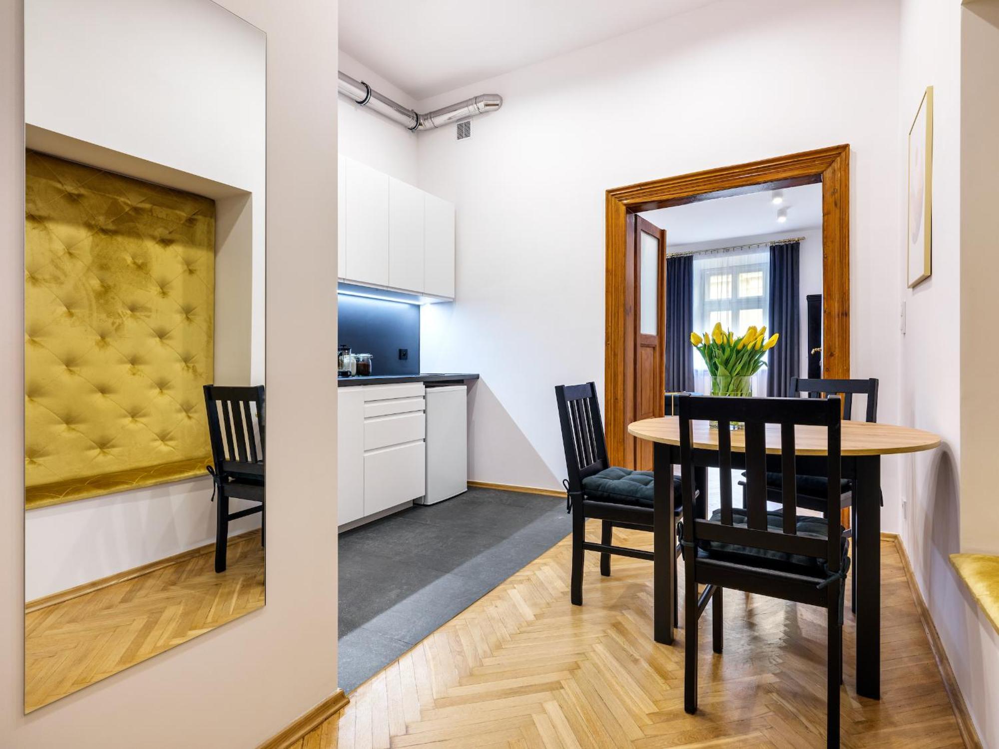 Tyzenhauz Apartments Old Town Krasków Εξωτερικό φωτογραφία