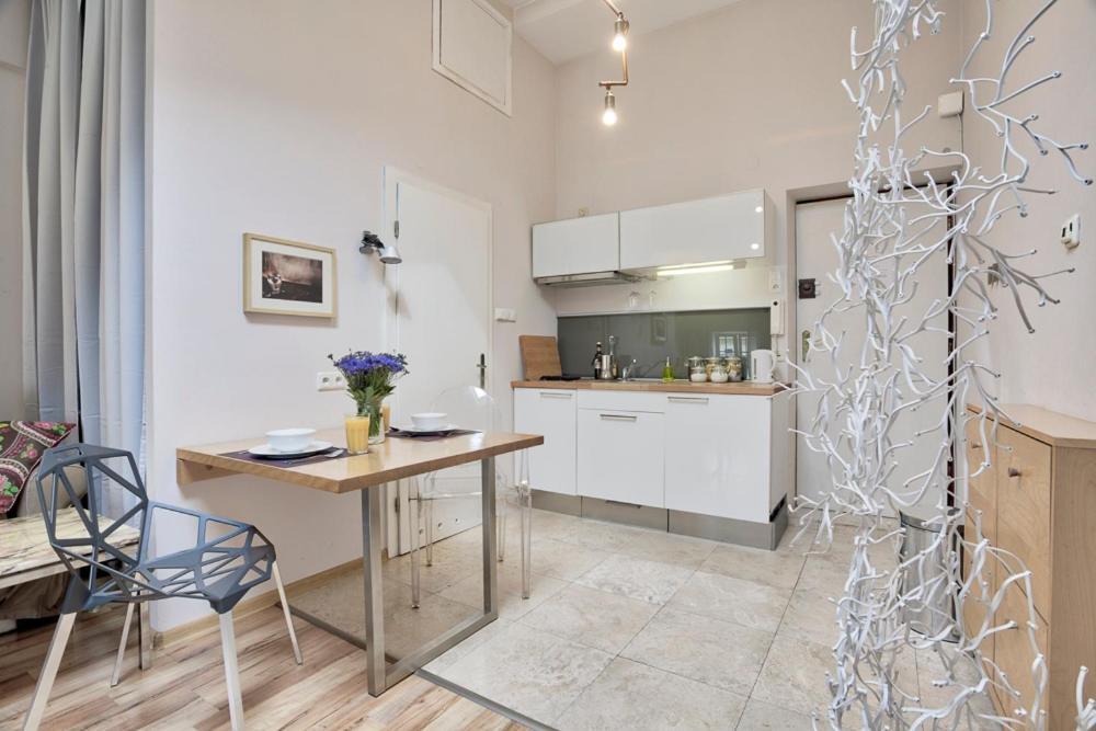 Tyzenhauz Apartments Old Town Krasków Εξωτερικό φωτογραφία